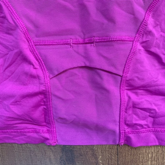 Lululemon Womens tank top activewear Sz 4 built in removeable bra pink/purple - Picture 5 of 7